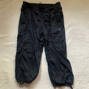 Black Lululemon Capri pants
